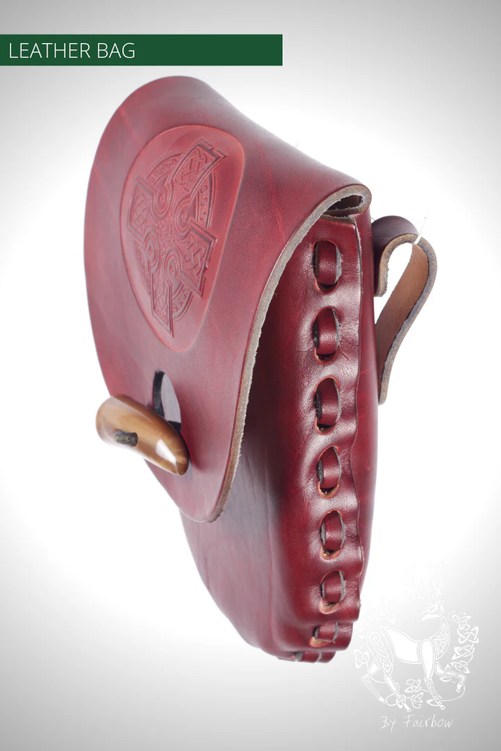 HANDCARVED LEATHER BAG, SPORRAN OR BELT MODEL WITH CELTIC DESIGN - Image 4