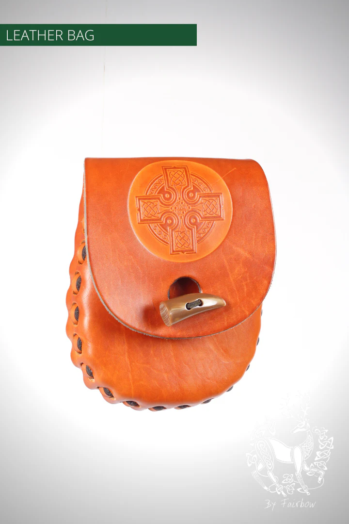 HANDCARVED LEATHER BAG, SPORRAN OR BELT MODEL WITH CELTIC DESIGN - Image 5