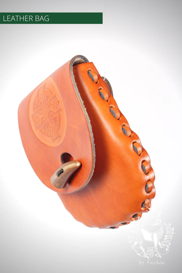 HANDCARVED LEATHER BAG, SPORRAN OR BELT MODEL WITH CELTIC DESIGN - Image 6
